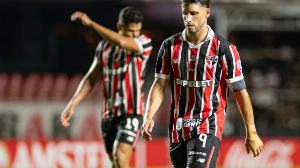 Notícias ao Minuto Brasil - Esporte - São Paulo estreia na Copa do Brasil com Roger Machado e departamento de futebol sob pressão
