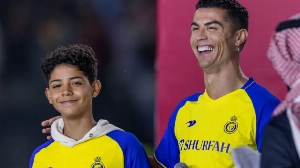 Notícias ao Minuto Brasil - Esporte - Al Nassr analisa plano para ter Cristiano Ronaldo e filho atuando juntos