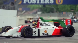 Notícias ao Minuto Brasil - Esporte - Carro de Ayrton Senna vai a leilão na Inglaterra