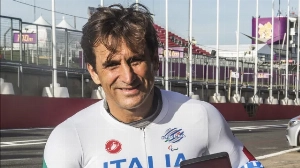 Notícias ao Minuto Brasil - Esporte - Morre Alex Zanardi, campeão paralímpico e ex-piloto de F1, aos 59 anos