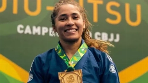 Notícias ao Minuto Brasil - Esporte - Lutadora de jiu-jítsu relata ter sofrido abusos sexuais de Melqui Galvão por 14 anos