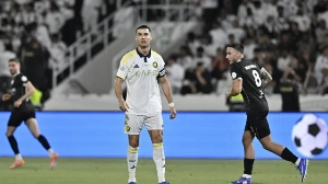 Notícias ao Minuto Brasil - Esporte - Cristiano Ronaldo se irrita com gritos de 'Messi' e faz gesto obsceno