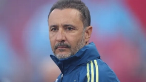 Notícias ao Minuto Brasil - Esporte - Vítor Pereira é demitido do Nottingham Forest de surpresa