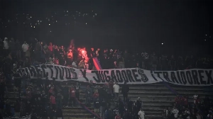Notícias ao Minuto Brasil - Esporte - Independiente Medellín jogará sem torcida após caos em jogo com Flamengo