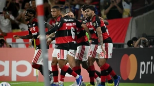 Notícias ao Minuto Brasil - Esporte - Libertadores define vagas: veja classificados e quem segue na briga