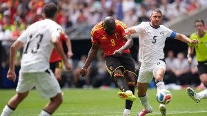 Notícias ao Minuto Brasil - Esporte - Bélgica busca o empate e evita derrota na estreia da Copa contra o Egito