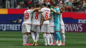Notícias ao Minuto Brasil - Esporte - Em carta deixada em vestiário, seleção iraniana pede paz entre nações