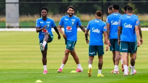 Notícias ao Minuto Brasil - Esporte - Sem Alisson, Brasil faz penúltimo treino antes de encarar a Escócia