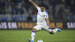 Notícias ao Minuto Brasil - Esporte - Cruzeiro vai até o Couto Pereira para um confronto direto com o Coritiba no Brasileirão