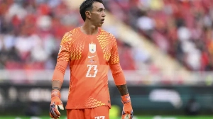 Notícias ao Minuto Brasil - Esporte - Vilão do Uruguai na Copa, Muslera havia se aposentado da seleção em 2024