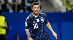 Notícias ao Minuto Brasil - Esporte - Com gol de Messi, Argentina bate Jordânia e faz segunda melhor campanha da Copa