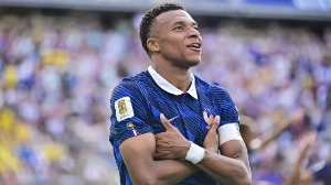Notícias ao Minuto Brasil - Esporte - Mbappé pode enfrentar seleção da apontada namorada na semifinal da Copa 2026