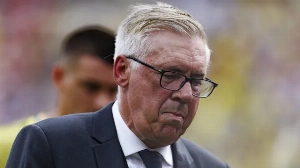 Notícias ao Minuto Brasil - Esporte - Ancelotti defende Brasil, explica pênalti e mira novo ciclo após queda