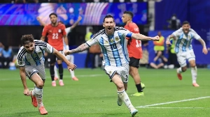 Notícias ao Minuto Brasil - Esporte - Europa domina as quartas; Argentina salva a América do Sul