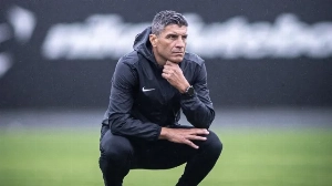 Notícias ao Minuto Brasil - Esporte - Pedro Emanuel promete tirar o Vasco da zona de rebaixamento