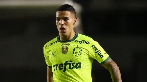 Notícias ao Minuto Brasil - Esporte - Palmeiras encaminha venda de Naves para o Necaxa, do México