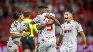 Notícias ao Minuto Brasil - Esporte - Internacional e Cruzeiro retomam o Brasileirão em confronto direto por posições na tabela