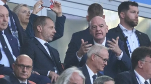 Notícias ao Minuto Brasil - Esporte - UEFA, Concacaf e AFC se unem contra Infantino e ameaçam romper com a Fifa