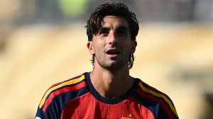 Notícias ao Minuto Brasil - Esporte - PSG anuncia a contratação de Ferran Torres, herói do título mundial da Espanha