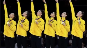Notícias ao Minuto Brasil - Esporte - Brasil conquista ouro inédito no Mundial de ginástica rítmica