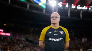 Notícias ao Minuto Brasil - Esporte - Dorival festeja vitória sobre Bolívar, mas adverte: 'Situação no Brasileiro é problemática'