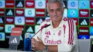Notícias ao Minuto Brasil - Esporte - 'É incrível': Mourinho se rende a Mbappé, mas evita comparação com CR7