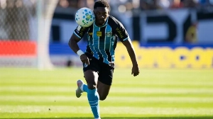 Notícias ao Minuto Brasil - Esporte - Grêmio recebe Athletico-PR para embalar reação e tentar sair da zona de rebaixamento