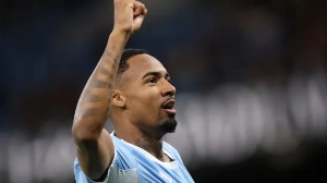 Notícias ao Minuto Brasil - Esporte - Ex-Palmeiras, Allan estreia com gol e assistência em goleada do City