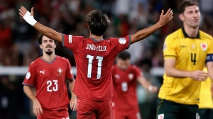 Notícias ao Minuto Brasil - Esporte - Portugal vence na estreia de Jorge Jesus, mas deixa dúvidas contra Gales