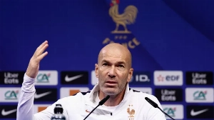 Notícias ao Minuto Brasil - Esporte - Zidane fala no meio da 'tempestade': 