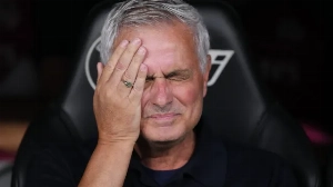 Notícias ao Minuto Brasil - Esporte - Mourinho enfrenta crise no Real Madrid após nova briga entre jogadores