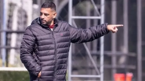 Notícias ao Minuto Brasil - Esporte - Diego Souza desabafa sobre caso de licença de técnico e critica Mancuso: 'Ele fez de má fé'