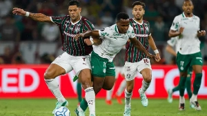 Notícias ao Minuto Brasil - Esporte - Arias celebra vitória e minimiza vaias da torcida do Fluminense: 'As pessoas têm amnésia'