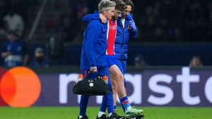 Notícias ao Minuto Brasil - Esporte - Kvaratschelia rompe ligamento e perde temporada no PSG; Marquinhos e Dembélé são outras baixas