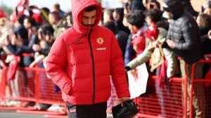 Notícias ao Minuto Brasil - Esporte - Gary Neville condena Bruno Fernandes: 
