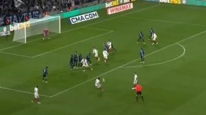 Notícias ao Minuto Brasil - Esporte - Hakimi imita CR7 e resolve goleada do PSG contra o Le Havre