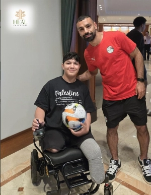 ge - Salah tem encontro com jovem palestino vítima da guerra em Gaza