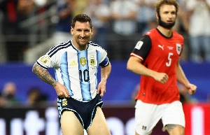 ge - Internet reage ao pênalti perdido por Messi contra a Áustria; veja memes