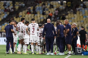 ge - Fluminense vê defesa ruir e revive fantasma da bola aérea