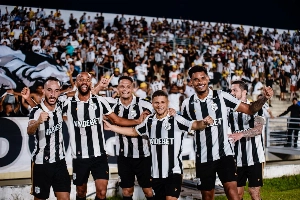 ge - Treze ajusta defesa, mantém solidez ofensiva e assume liderança na Série D