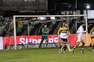 ge - Criciúma tem dúvida no gol antes de duelo catarinense na Série B