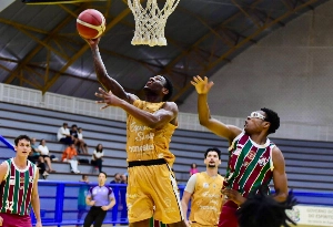 ge - Liga Ouro de basquete: Fluminense vira no fim, vence o Cetaf e cola na liderança