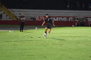 ge - Jonathan chega a 100 jogos na Série B em sequência como titular do Botafogo-SP