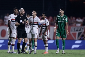 ge - São Paulo volta a perder dois jogos seguidos e vê euforia dar lugar a alerta