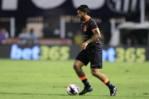 ge - Matheus Bidu cita interferência da arbitragem em empate do Corinthians na Vila: 