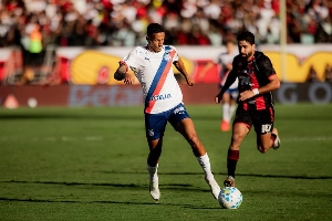ge - Duas táticas em uma: entenda novo sistema de jogo híbrido usado por Rogério Ceni no Bahia