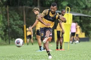 ge - Anunciado há um mês e sem jogar, equatoriano Bryan Cabezas é dispensado do Amazonas