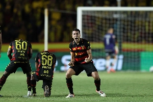 ge - De Pena chama o jogo com gol e assistências e vira reserva de luxo do Sport nas últimas partidas