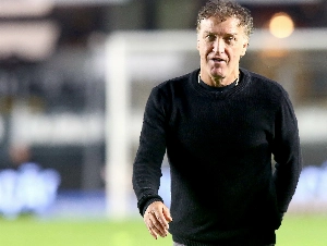 ge - Cuca explica tática e elogia atuação do Santos em vitória: 