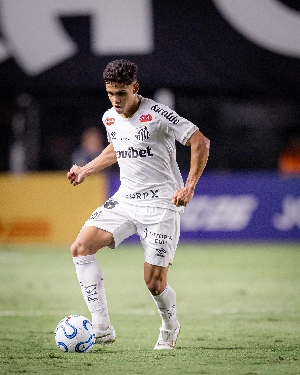 ge - Como o Santos planeja desenvolver promessa que virou xodó de Cuca no elenco profissional